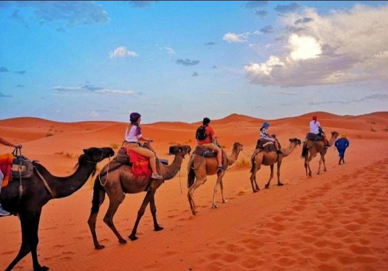 Merzouga Experience Luxury Camp Екстериор снимка